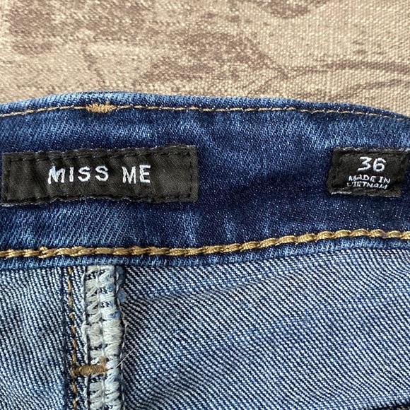 Miss Me jeans - sz 36 - Picture 2 of 4